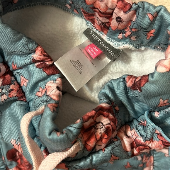 Size 12M • Vince Camuto - Picture 4 of 11